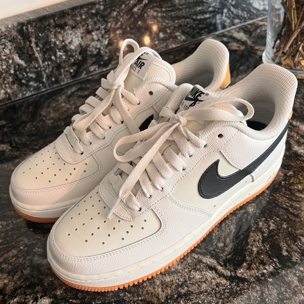 (NWT) Nike Air Force 1s